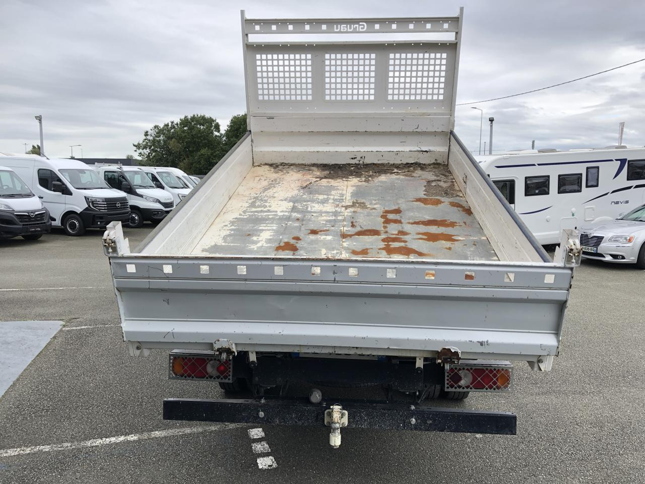 RENAULT Master Confort R3500RJ L3 2.3 dCi - 145 Petite Série III TRANSPORTS SPECIFIQUES BENNE Benne - Dostavno vozilo istovarivač: slika 5 RENAULT Master Confort R3500RJ L3 2.3 dCi - 145 Petite Série III TRANSPORTS SPECIFIQUES BENNE Benne - Dostavno vozilo istovarivač: slika 5