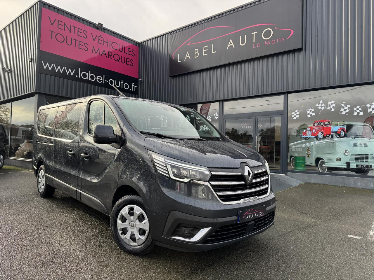 RENAULT Trafic L2 2.0 Energy dCi - 150 - S&S - BV EDC Eu48ro 6e III COMBI Combi Intens L2H1 PHASE 3 - Dostavno vozilo sa duplom kabinom: slika 2 RENAULT Trafic L2 2.0 Energy dCi - 150 - S&S - BV EDC Eu48ro 6e III COMBI Combi Intens L2H1 PHASE 3 - Dostavno vozilo sa duplom kabinom: slika 2