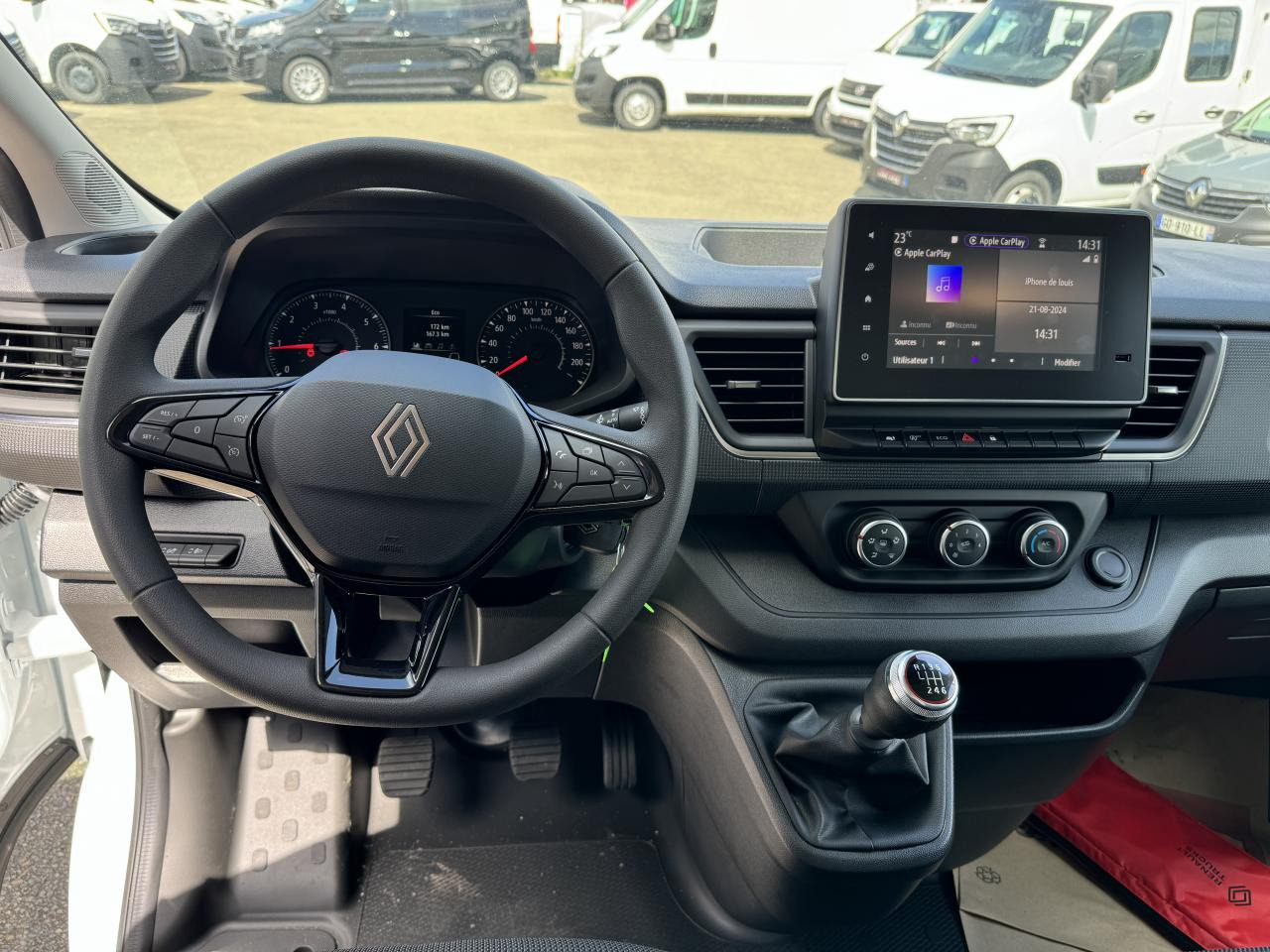 RENAULT Trafic L2H1 3000 Kg 2.0 Blue dCi - 130 2024 III FOURGON Fourgon Advance L2H1 PHASE 3 - Furgon: slika 4 RENAULT Trafic L2H1 3000 Kg 2.0 Blue dCi - 130 2024 III FOURGON Fourgon Advance L2H1 PHASE 3 - Furgon: slika 4