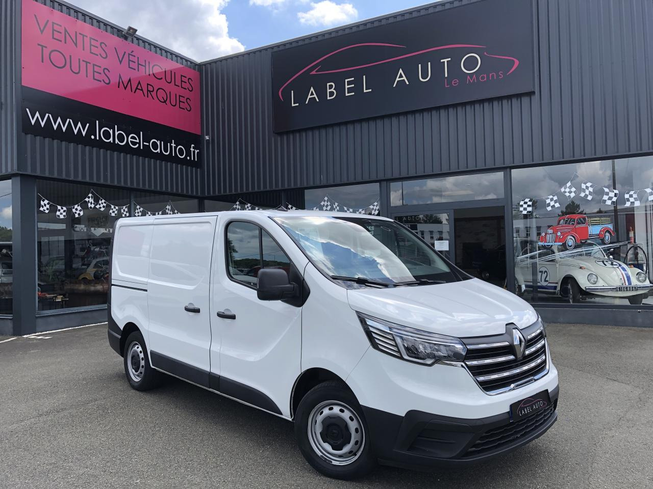 RENAULT trafic L1H1 2T8 2.0 BLUE DCI 130CH GRAND CONFORT - Furgon: slika 1 RENAULT trafic L1H1 2T8 2.0 BLUE DCI 130CH GRAND CONFORT - Furgon: slika 1
