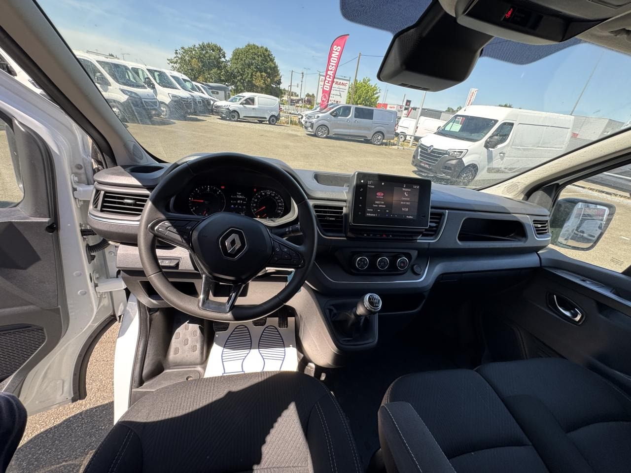 RENAULT trafic L1H1 2T8 2.0 BLUE DCI 130CH GRAND CONFORT - Furgon: slika 3 RENAULT trafic L1H1 2T8 2.0 BLUE DCI 130CH GRAND CONFORT - Furgon: slika 3