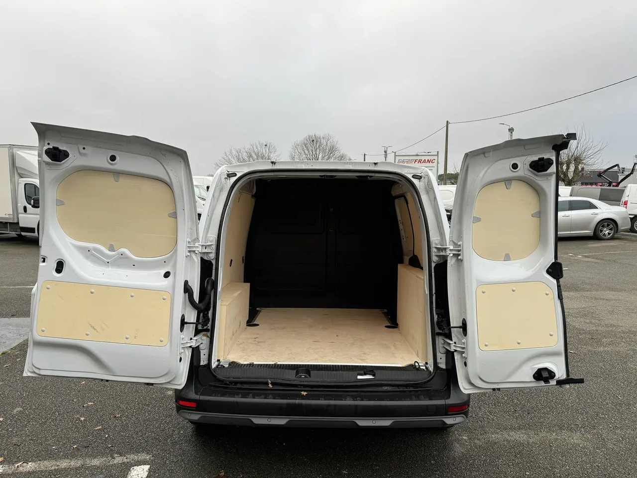 Renault Express 1.5 BLUE DCI 95CH CONFORT 22 - Furgon: slika 3 Renault Express 1.5 BLUE DCI 95CH CONFORT 22 - Furgon: slika 3