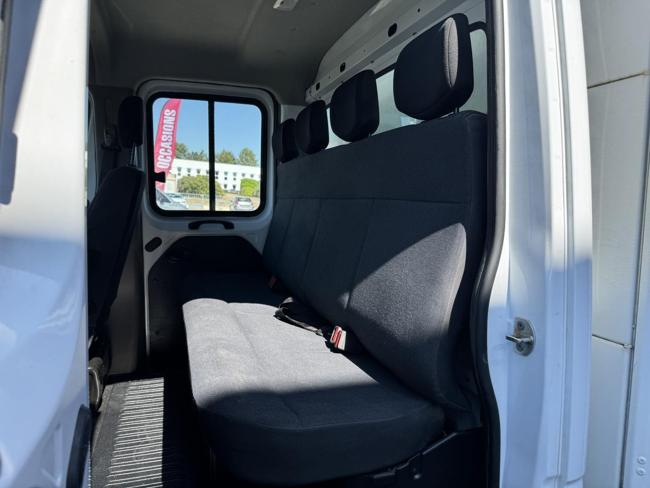 Renault Master RENAULT 3T5 BENNE + COFFRE RJ DOUBLE CABINE 6 PL 2.3 DCI 130 CH CONFORT + GPS + REGUL + CLIM - Dostavno vozilo istovarivač: slika 4 Renault Master RENAULT 3T5 BENNE + COFFRE RJ DOUBLE CABINE 6 PL 2.3 DCI 130 CH CONFORT + GPS + REGUL + CLIM - Dostavno vozilo istovarivač: slika 4