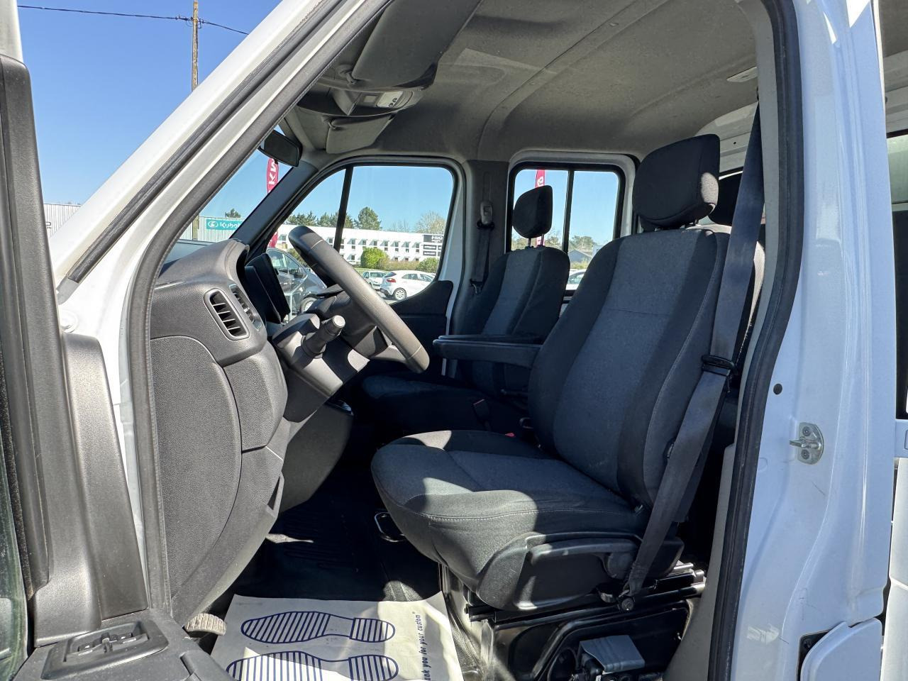 Renault Master RENAULT 3T5 BENNE + COFFRE RJ DOUBLE CABINE 6 PL 2.3 DCI 130 CH CONFORT + GPS + REGUL + CLIM - Dostavno vozilo istovarivač: slika 4 Renault Master RENAULT 3T5 BENNE + COFFRE RJ DOUBLE CABINE 6 PL 2.3 DCI 130 CH CONFORT + GPS + REGUL + CLIM - Dostavno vozilo istovarivač: slika 4
