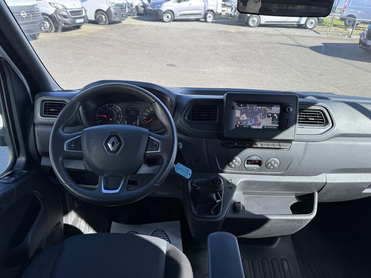 Renault Master combi RENAULT 3T5 BENNE + COFFRE RJ DOUBLE CABINE 6 PL 2.3 DCI 130 CH CONFORT + GPS + REGUL + CLIM - Dostavno vozilo istovarivač: slika 3 Renault Master combi RENAULT 3T5 BENNE + COFFRE RJ DOUBLE CABINE 6 PL 2.3 DCI 130 CH CONFORT + GPS + REGUL + CLIM - Dostavno vozilo istovarivač: slika 3