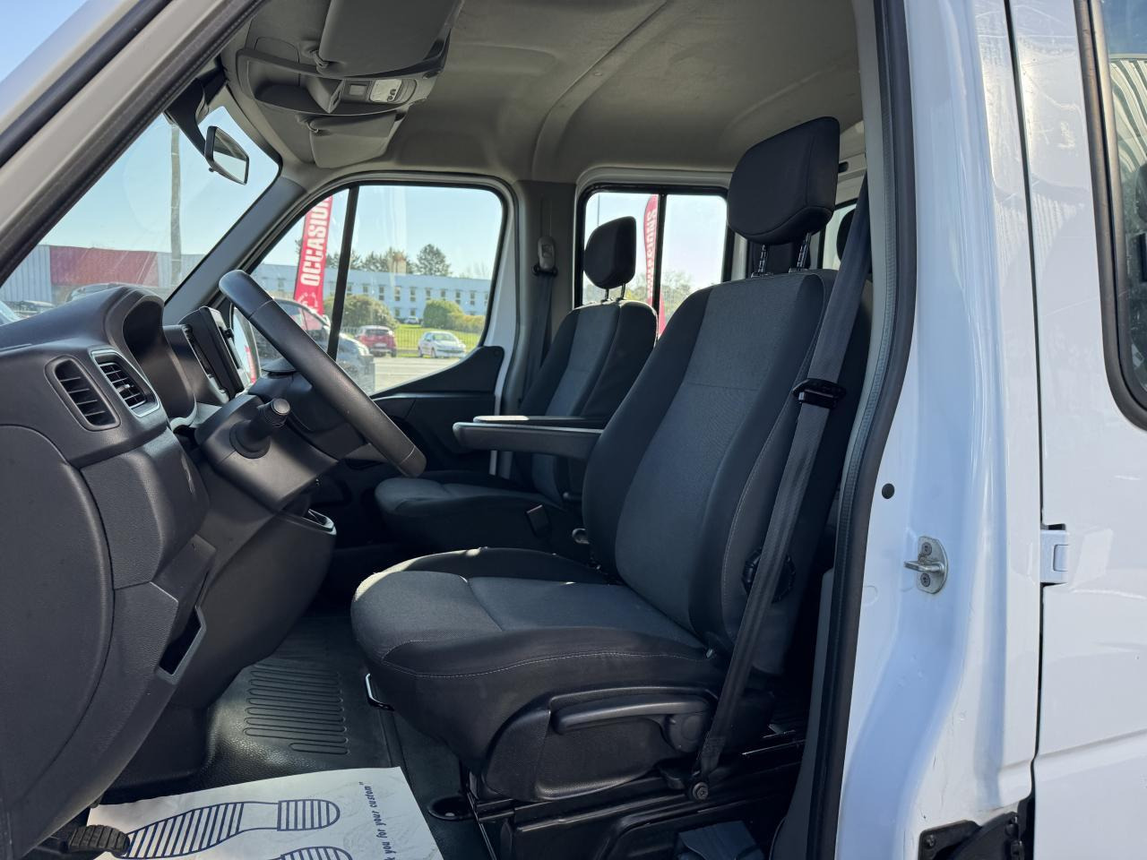 Renault Master combi RENAULT 3T5 BENNE + COFFRE RJ DOUBLE CABINE 6 PL 2.3 DCI 130 CH CONFORT + GPS + REGUL + CLIM - Dostavno vozilo istovarivač: slika 4 Renault Master combi RENAULT 3T5 BENNE + COFFRE RJ DOUBLE CABINE 6 PL 2.3 DCI 130 CH CONFORT + GPS + REGUL + CLIM - Dostavno vozilo istovarivač: slika 4