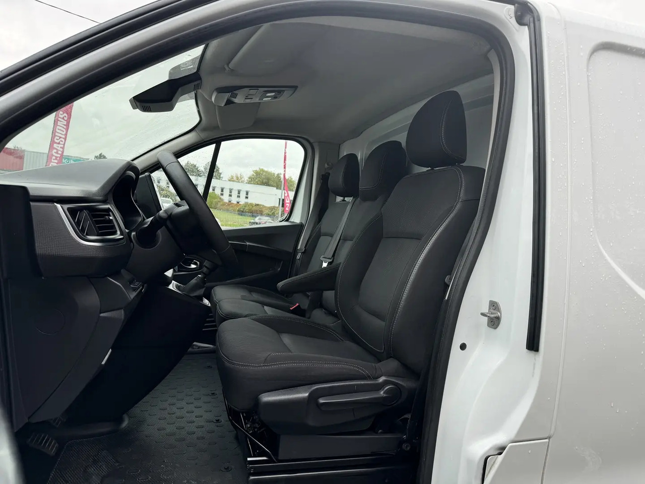 Renault Trafic L1H1 2T8 2.0 BLUE DCI 130CH GRAND CONFORT - Furgon: slika 5 Renault Trafic L1H1 2T8 2.0 BLUE DCI 130CH GRAND CONFORT - Furgon: slika 5