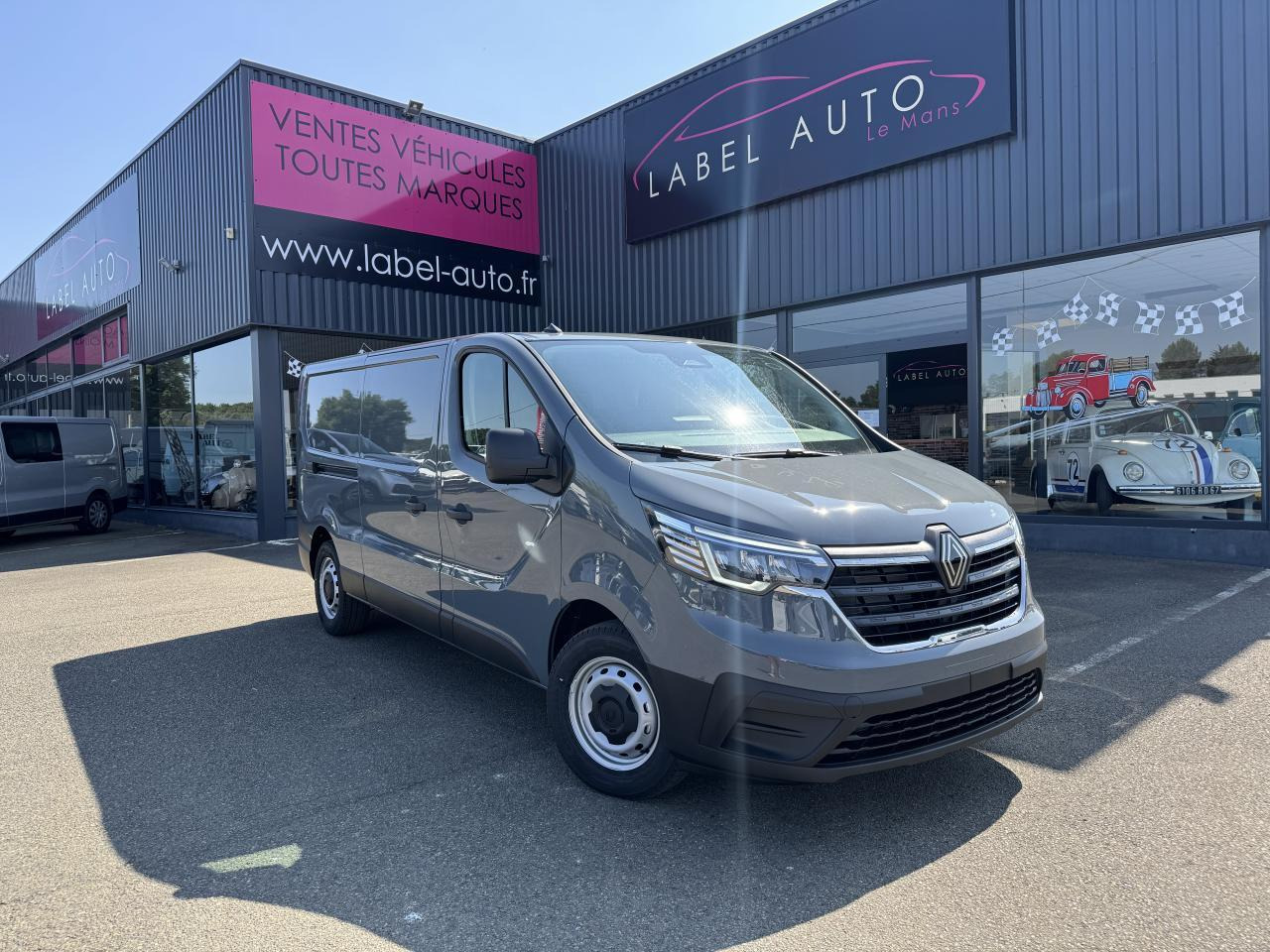 Renault Trafic L2H1 3T 2.0 BLUE DCI 170CH ADVANCE CARPLAY CAM - Furgon: slika 1 Renault Trafic L2H1 3T 2.0 BLUE DCI 170CH ADVANCE CARPLAY CAM - Furgon: slika 1