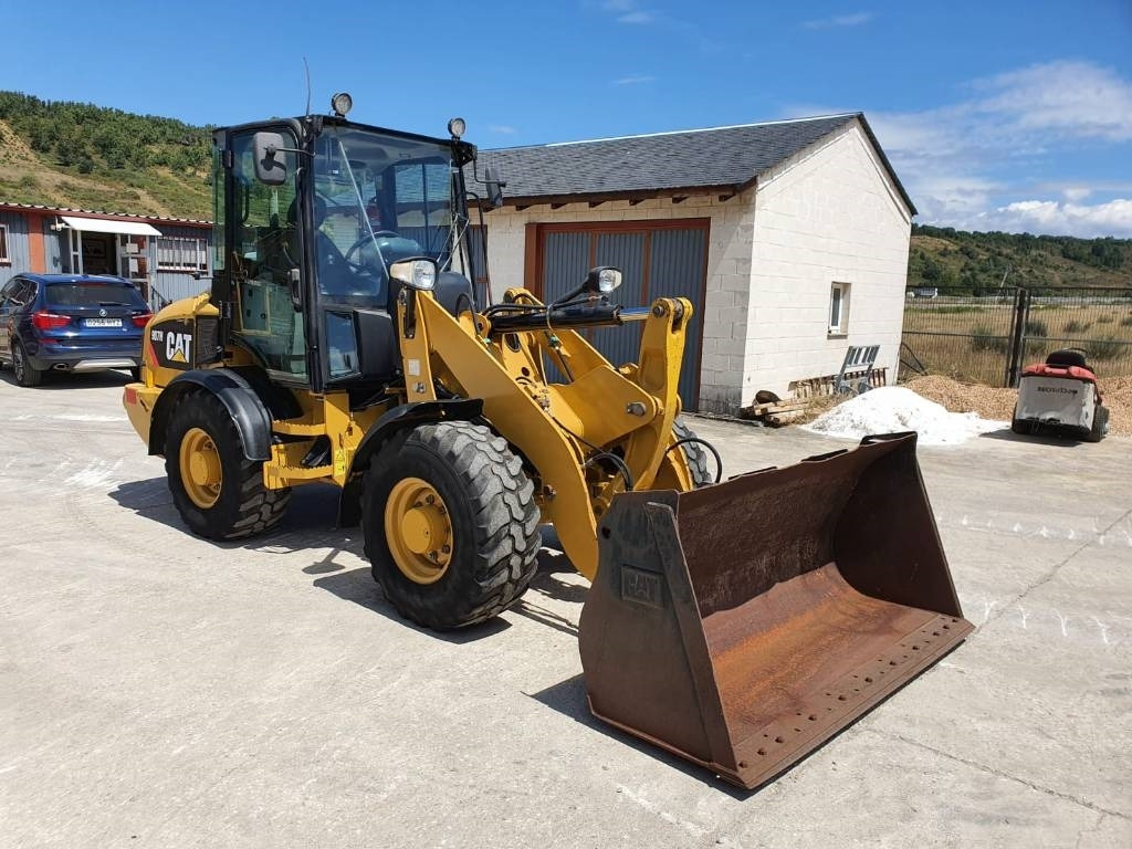 CAT 907 H - Utovarivač točkaš: slika 3 CAT 907 H - Utovarivač točkaš: slika 3