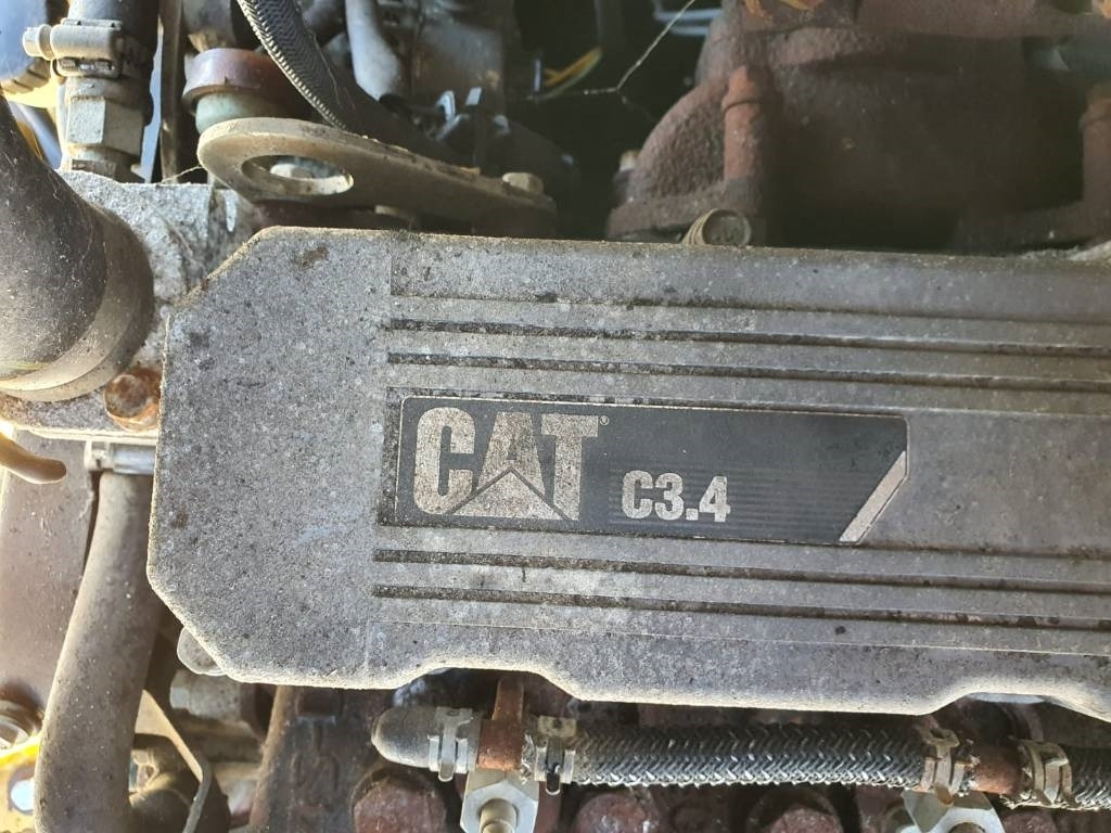 CAT 907 H - Utovarivač točkaš: slika 4 CAT 907 H - Utovarivač točkaš: slika 4
