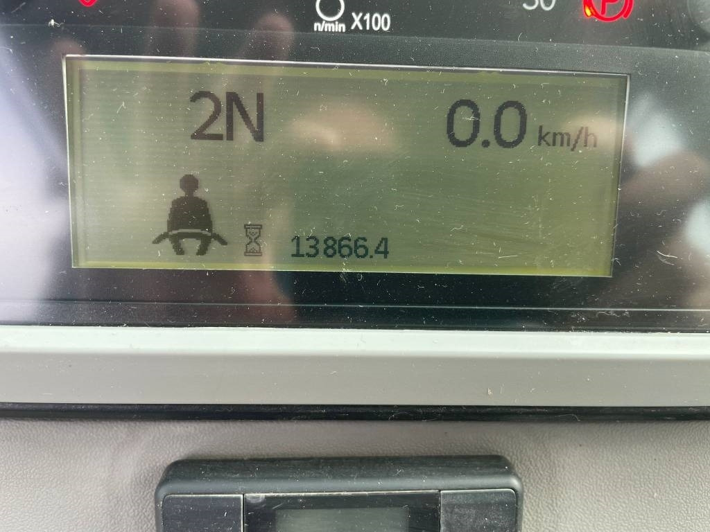 Utovarivač točkaš CAT 980 M: slika 18