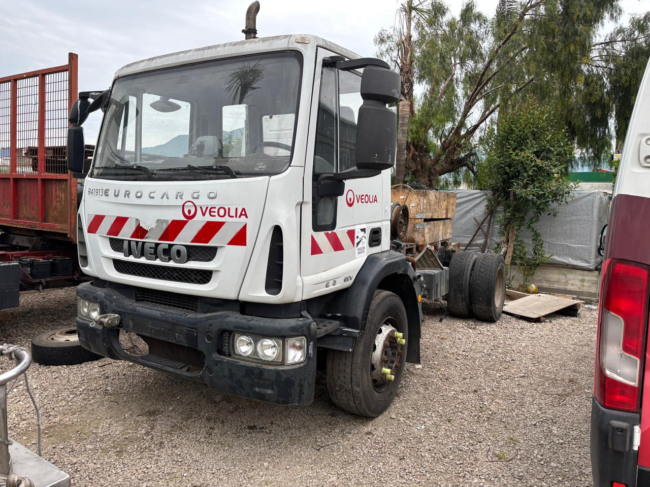 IVECO eurocargo 180e28 - Kamion sa golom šasijom i zatvorenom kabinom: slika 4 IVECO eurocargo 180e28 - Kamion sa golom šasijom i zatvorenom kabinom: slika 4