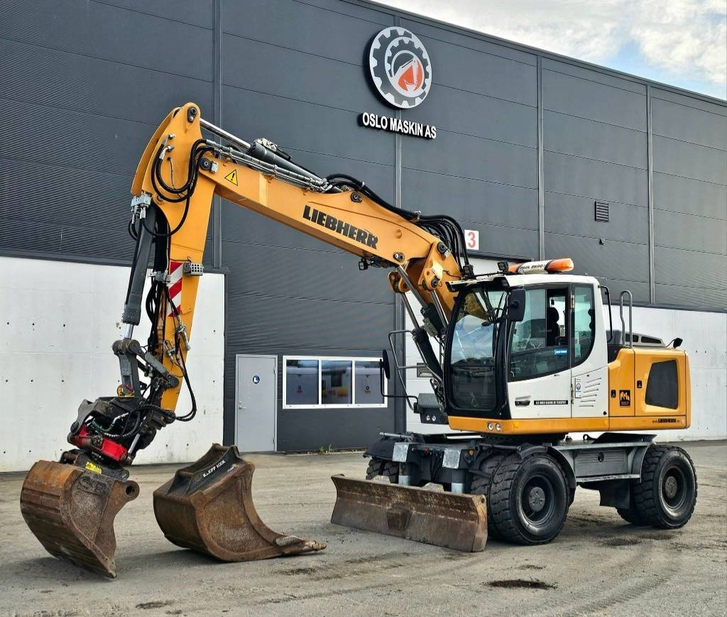 Liebherr A 916 - Bager točkaš: slika 1 Liebherr A 916 - Bager točkaš: slika 1