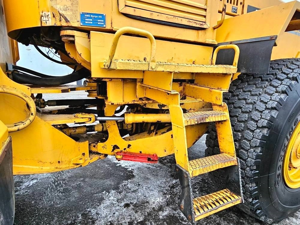 Volvo L90c Volvo L90c: slika 18 Volvo L90c Volvo L90c: slika 18