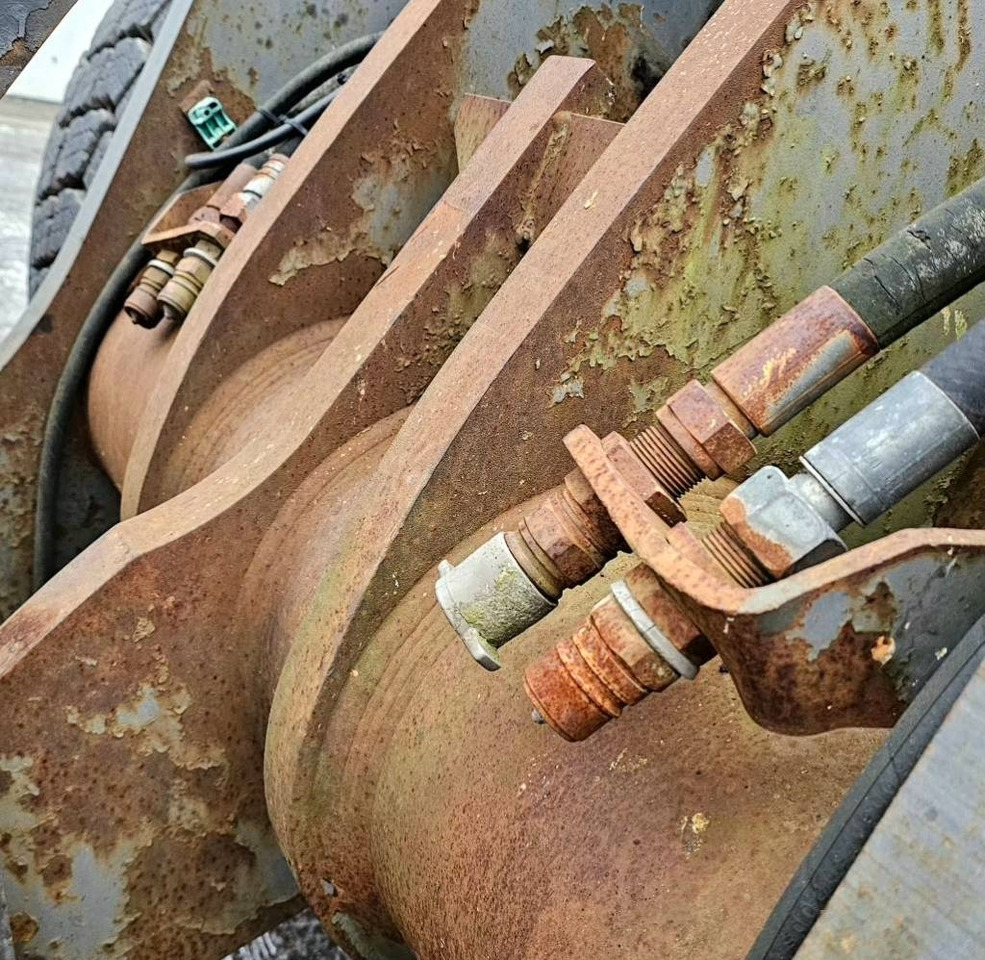 Volvo L90c Volvo L90c: slika 16 Volvo L90c Volvo L90c: slika 16