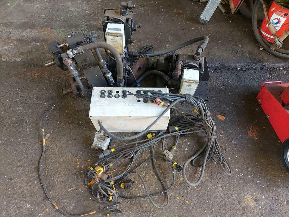 Epoke Salzstreuer Winterdienst Schneckenantrieb Steuerblock - Električni sistem za Korisno/ Posebno vozilo: slika 1 Epoke Salzstreuer Winterdienst Schneckenantrieb Steuerblock - Električni sistem za Korisno/ Posebno vozilo: slika 1