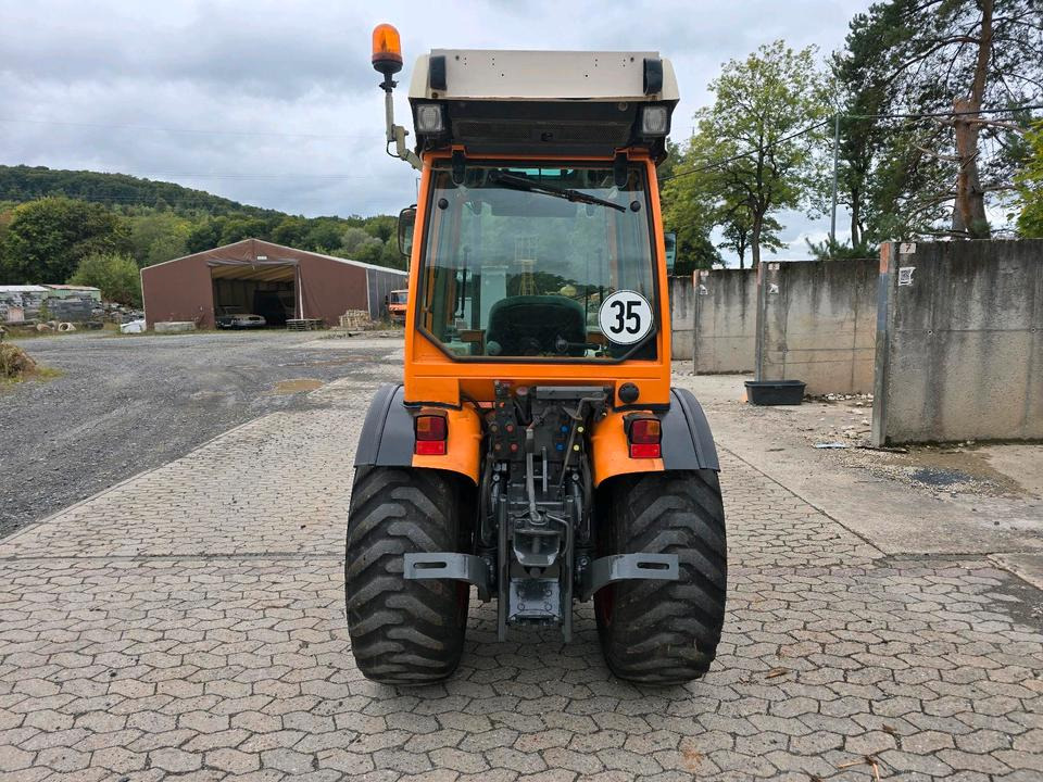 Fendt 206V Schmalspurtraktor Traktor Schlepper Weinbergtraktor 206 208 210 Farmer Favorit Obstbau Weinbau - Traktor: slika 5 Fendt 206V Schmalspurtraktor Traktor Schlepper Weinbergtraktor 206 208 210 Farmer Favorit Obstbau Weinbau - Traktor: slika 5