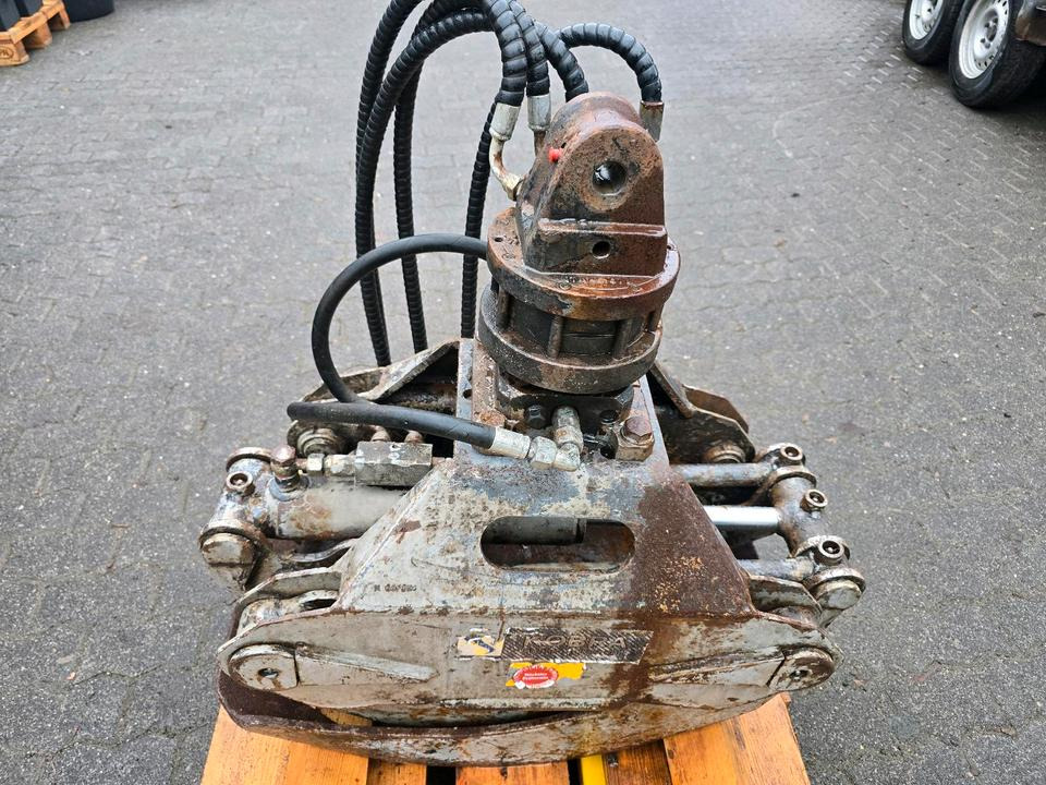 Holzgreifer Kobra GH 020 XL für Kran Holzkran Rückezug Vorwarder - Kuka: slika 1 Holzgreifer Kobra GH 020 XL für Kran Holzkran Rückezug Vorwarder - Kuka: slika 1