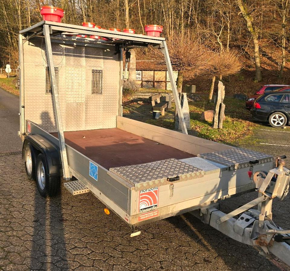 Horizont Trebbiner FA1 LRF 25.35 LED Absperrtafel Tandem Verkehrsleittafel FAT Verkehrssicherungsanhänger Nissen - Građevinska oprema, Prikolica: slika 3 Horizont Trebbiner FA1 LRF 25.35 LED Absperrtafel Tandem Verkehrsleittafel FAT Verkehrssicherungsanhänger Nissen - Građevinska oprema, Prikolica: slika 3