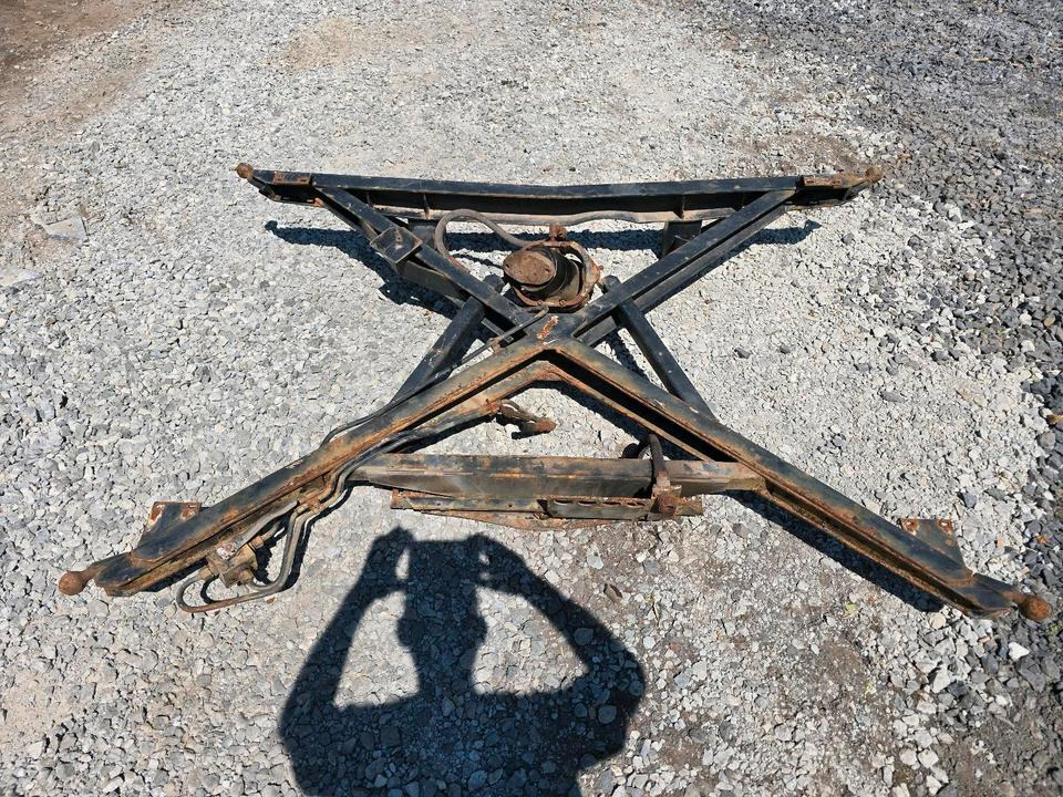 Kipperspinne Unimog 424 427 436 Mercedes Benz Kipperrahmen Kippzylinder Kipperstempel U 1000 1200 1400 1600 1500 1300 2100 - Ram/ Šasija za Kamion: slika 1 Kipperspinne Unimog 424 427 436 Mercedes Benz Kipperrahmen Kippzylinder Kipperstempel U 1000 1200 1400 1600 1500 1300 2100 - Ram/ Šasija za Kamion: slika 1