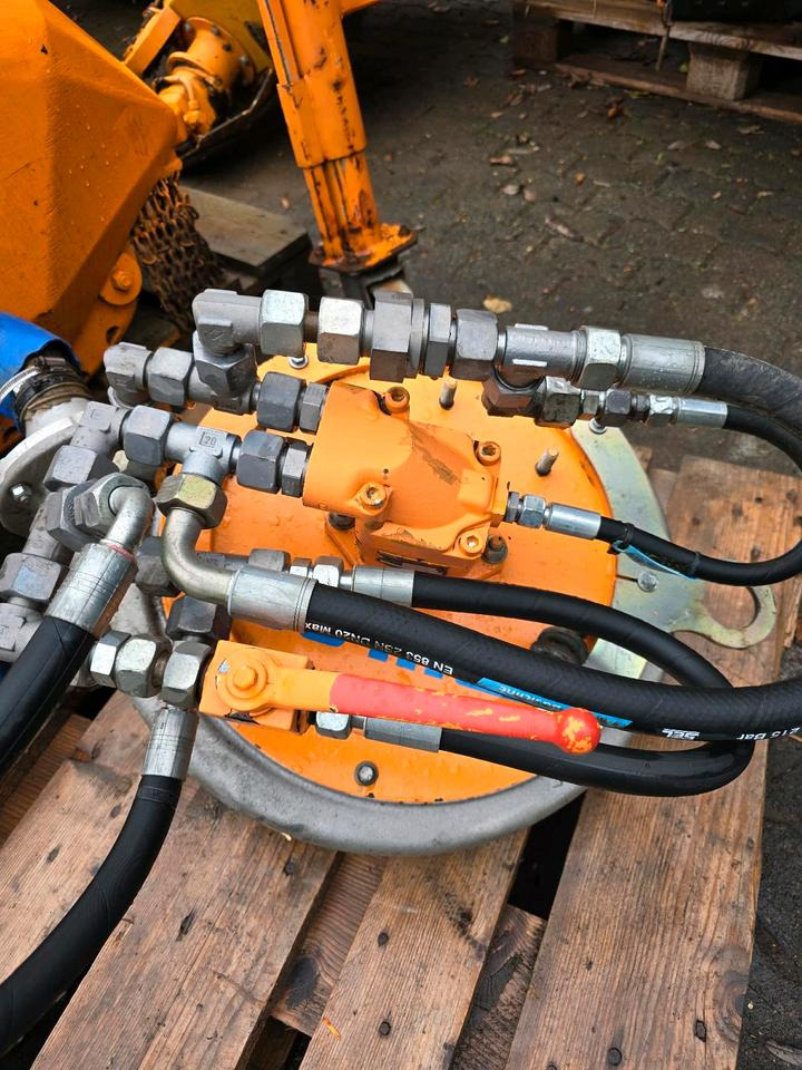 Mulag Gebläse MKM 700 Mähausleger Böschungsmäher Böschungsmulcher FME 600 700 500 MFK 500 600 unimog Mercedes-Benz - Kranska kosilica: slika 4 Mulag Gebläse MKM 700 Mähausleger Böschungsmäher Böschungsmulcher FME 600 700 500 MFK 500 600 unimog Mercedes-Benz - Kranska kosilica: slika 4