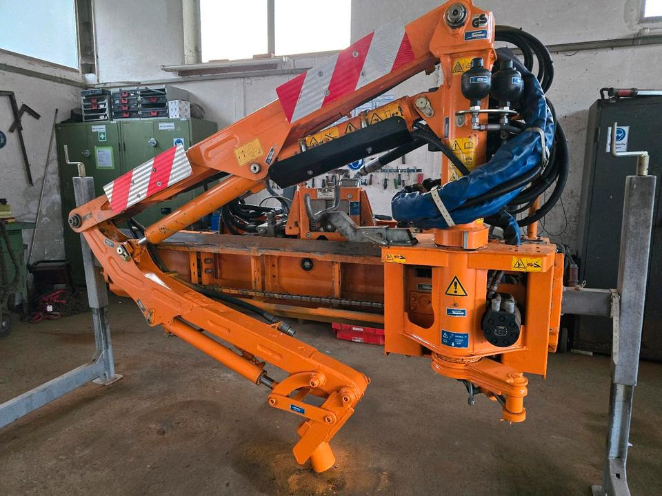 Mulag MFK 500 Mähausleger Böschungsmäher Böschungsmulcher Seitenmulcher 600 für Unimog 405 400 500 430 530 - Kranska kosilica: slika 1 Mulag MFK 500 Mähausleger Böschungsmäher Böschungsmulcher Seitenmulcher 600 für Unimog 405 400 500 430 530 - Kranska kosilica: slika 1