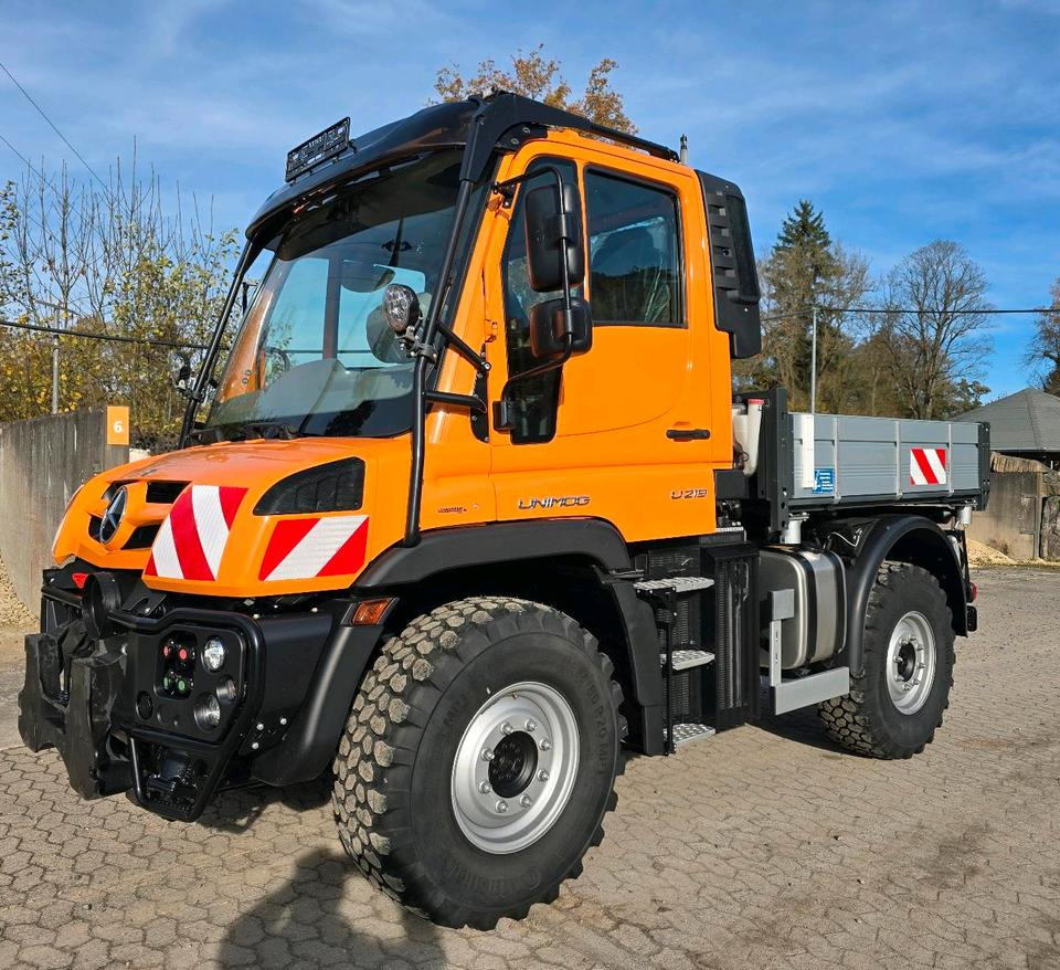 NEUFAHRZEUG Unimog U219 EAS NKS-Z-UGE-43 Mercedes-Benz 405/10 405/12 UGE Mercedes-Benz U 318 323 327 423 427 429 430 EasyDrive - Vozilo za čišćenje snega: slika 1 NEUFAHRZEUG Unimog U219 EAS NKS-Z-UGE-43 Mercedes-Benz 405/10 405/12 UGE Mercedes-Benz U 318 323 327 423 427 429 430 EasyDrive - Vozilo za čišćenje snega: slika 1