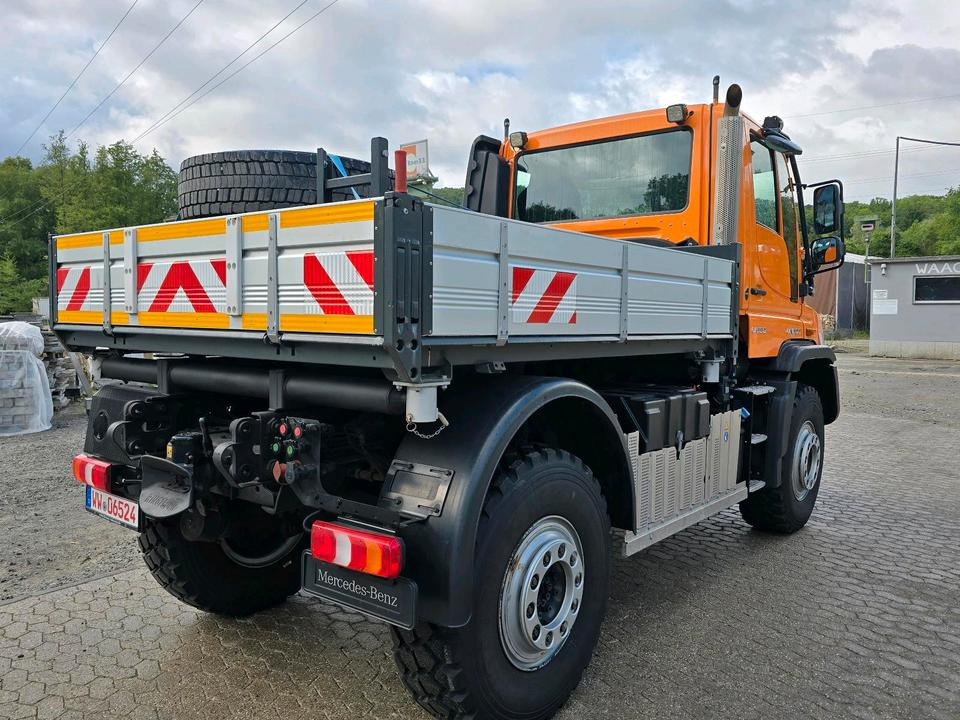 Neuwertiger Unimog U530 7800km EAS Easy-Drive Mercedes-Benz U 530 UGN UGE 405 527 535 435 430 Kipper - Vozilo za čišćenje snega: slika 4 Neuwertiger Unimog U530 7800km EAS Easy-Drive Mercedes-Benz U 530 UGN UGE 405 527 535 435 430 Kipper - Vozilo za čišćenje snega: slika 4