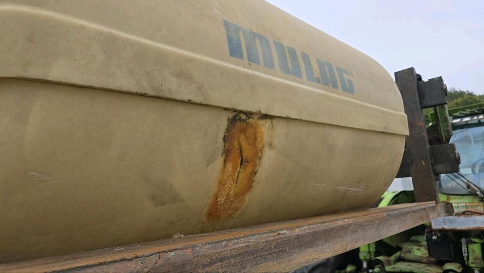 Schmidt Mulag 1m3 Wassertank Wasserfass Speidel für Unimog UGE UGN 405 U300 400 500 427 430 LKW Boschung wassertank Laugentank Bewässerung 5000liter - Tank kontejner: slika 4 Schmidt Mulag 1m3 Wassertank Wasserfass Speidel für Unimog UGE UGN 405 U300 400 500 427 430 LKW Boschung wassertank Laugentank Bewässerung 5000liter - Tank kontejner: slika 4