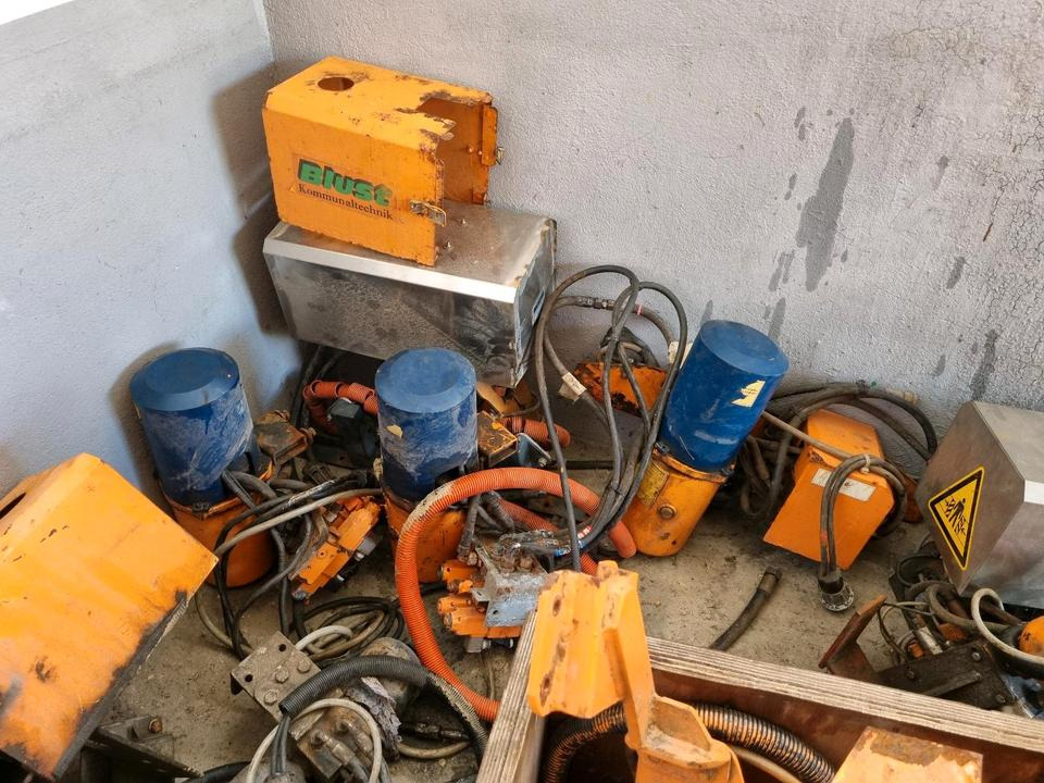 Schneepflughydraulik Schmidt Beilhack Elektrohydraulik Schneepflüge Schneeschild Schneeschieber LKW Unimog Bordcomputer Steuerung - Upravljačka jedinica za Korisno/ Posebno vozilo: slika 2 Schneepflughydraulik Schmidt Beilhack Elektrohydraulik Schneepflüge Schneeschild Schneeschieber LKW Unimog Bordcomputer Steuerung - Upravljačka jedinica za Korisno/ Posebno vozilo: slika 2