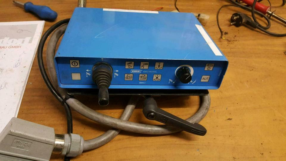 Schneepflugsteuerung Bordcomputer Steuerung Schmidt Schneepflug - Upravljačka jedinica za Korisno/ Posebno vozilo: slika 1 Schneepflugsteuerung Bordcomputer Steuerung Schmidt Schneepflug - Upravljačka jedinica za Korisno/ Posebno vozilo: slika 1