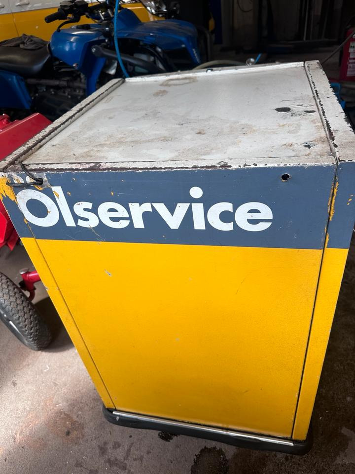 Shell Öl-Service Service Öl-Absaugung Öl befüllen Ölwechsel Shell Öl Service Automat - Гаражна опрема: slika 5 Shell Öl-Service Service Öl-Absaugung Öl befüllen Ölwechsel Shell Öl Service Automat - Гаражна опрема: slika 5