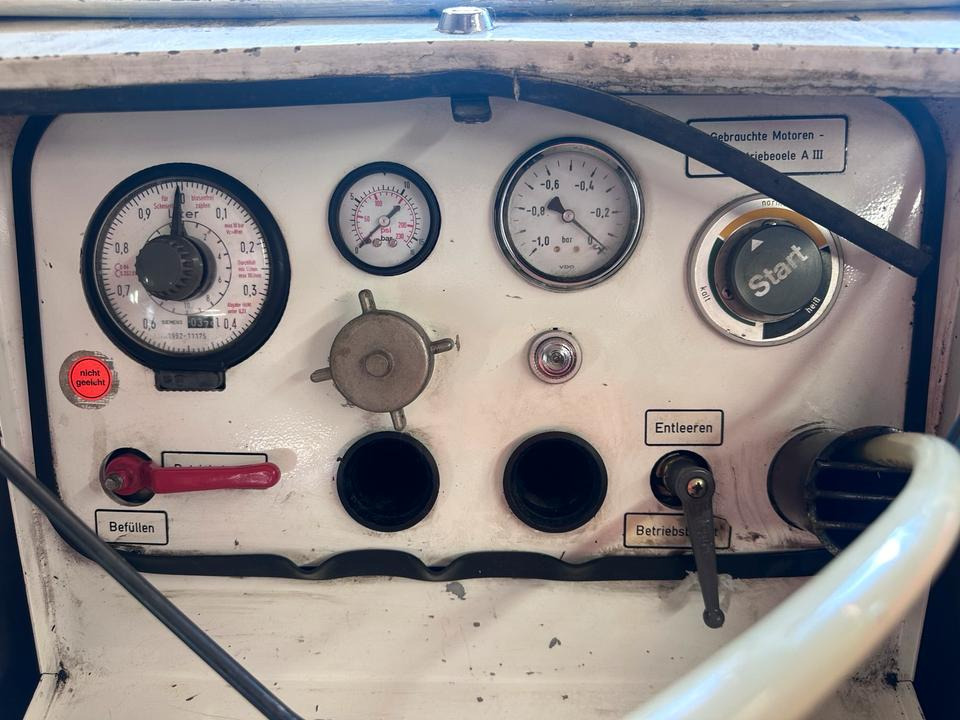 Shell Öl-Service Service Öl-Absaugung Öl befüllen Ölwechsel Shell Öl Service Automat - Гаражна опрема: slika 3 Shell Öl-Service Service Öl-Absaugung Öl befüllen Ölwechsel Shell Öl Service Automat - Гаражна опрема: slika 3