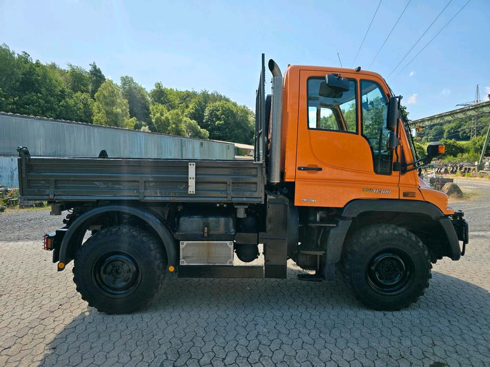 Unimog 405/10 U300 Bluetec 5 Mercedes-Benz U 300 290 400 500 UGE UGN Jotha Absetzkipper Absetzer - Vozilo za čišćenje snega: slika 3 Unimog 405/10 U300 Bluetec 5 Mercedes-Benz U 300 290 400 500 UGE UGN Jotha Absetzkipper Absetzer - Vozilo za čišćenje snega: slika 3