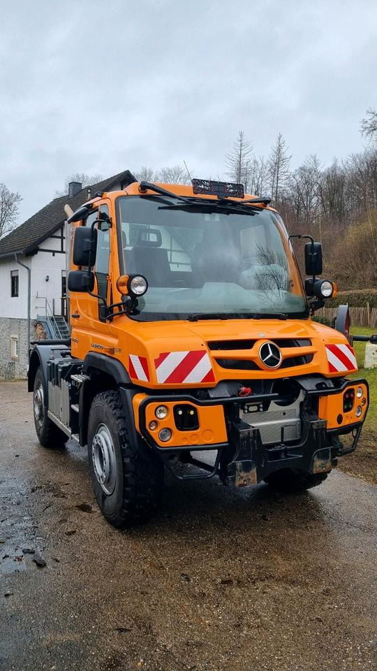 Unimog 423 405 Mercedes-Benz U423 EAS Kipper UGN UGE - Kamion sa tovarnim sandukom, Korisno/ Posebno vozilo: slika 2 Unimog 423 405 Mercedes-Benz U423 EAS Kipper UGN UGE - Kamion sa tovarnim sandukom, Korisno/ Posebno vozilo: slika 2