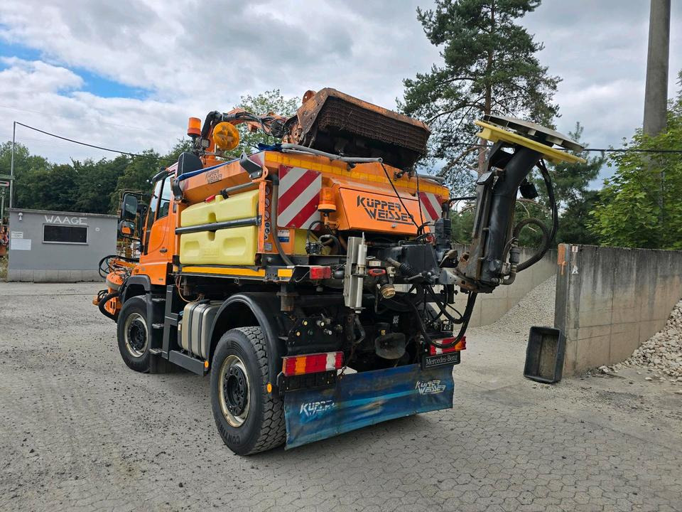 Unimog U400 2013 405/10 405/12 NKS-Z-UGN-43K Bluetec 5 Mercedes-Benz UGE UGN Mulag MKM700 Mähausleger Böschungsmäher Böschungsmulcher Küpper-Weisser IMS Salzstreuer - Vozilo za čišćenje snega: slika 4 Unimog U400 2013 405/10 405/12 NKS-Z-UGN-43K Bluetec 5 Mercedes-Benz UGE UGN Mulag MKM700 Mähausleger Böschungsmäher Böschungsmulcher Küpper-Weisser IMS Salzstreuer - Vozilo za čišćenje snega: slika 4
