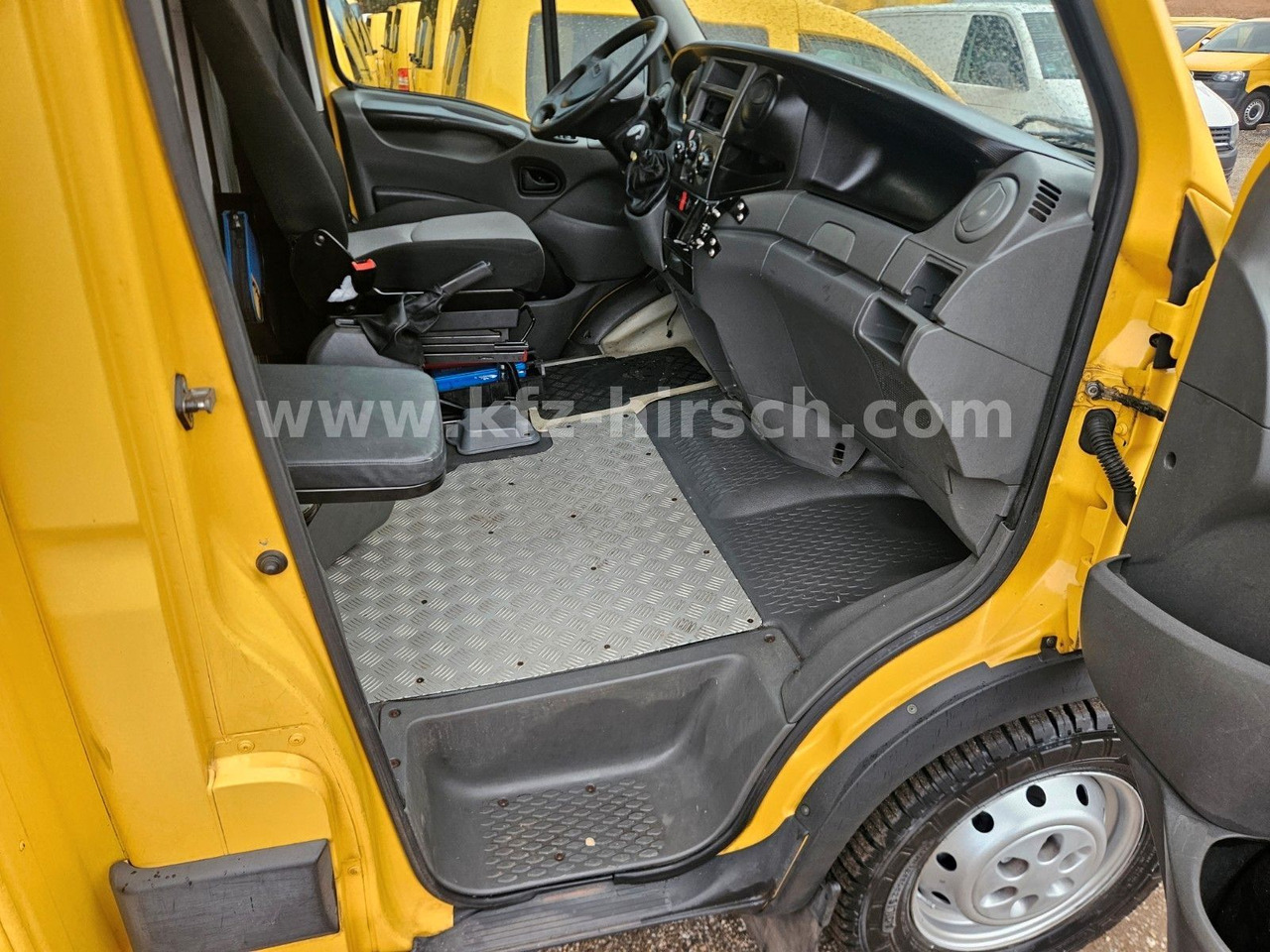 Iveco Daily Koffer*EU5*Luftfederung* Kasten - Dostavno vozilo sa zatvorenim sandukom: slika 5 Iveco Daily Koffer*EU5*Luftfederung* Kasten - Dostavno vozilo sa zatvorenim sandukom: slika 5