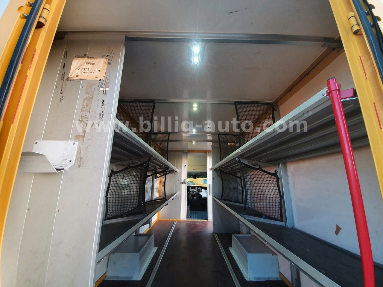 Iveco Daily Koffer Kasten Integralkoffer Automatik - Dostavno vozilo sa zatvorenim sandukom: slika 4 Iveco Daily Koffer Kasten Integralkoffer Automatik - Dostavno vozilo sa zatvorenim sandukom: slika 4