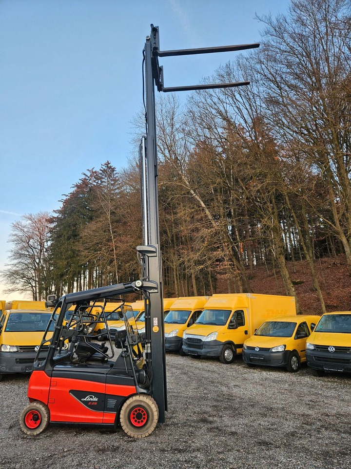 Linde E25 R Roadster , 6.880mm Hubhöhe, StVZO hydr. Zi - Električni viljuškar: slika 3 Linde E25 R Roadster , 6.880mm Hubhöhe, StVZO hydr. Zi - Električni viljuškar: slika 3