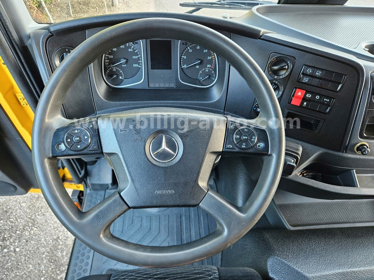 Kamion sa zatvorenim sandukom Mercedes-Benz Atego 1327 L * BREMS/SPUR-ASS*DIFF.*LBW*AHK*7.2m: slika 9