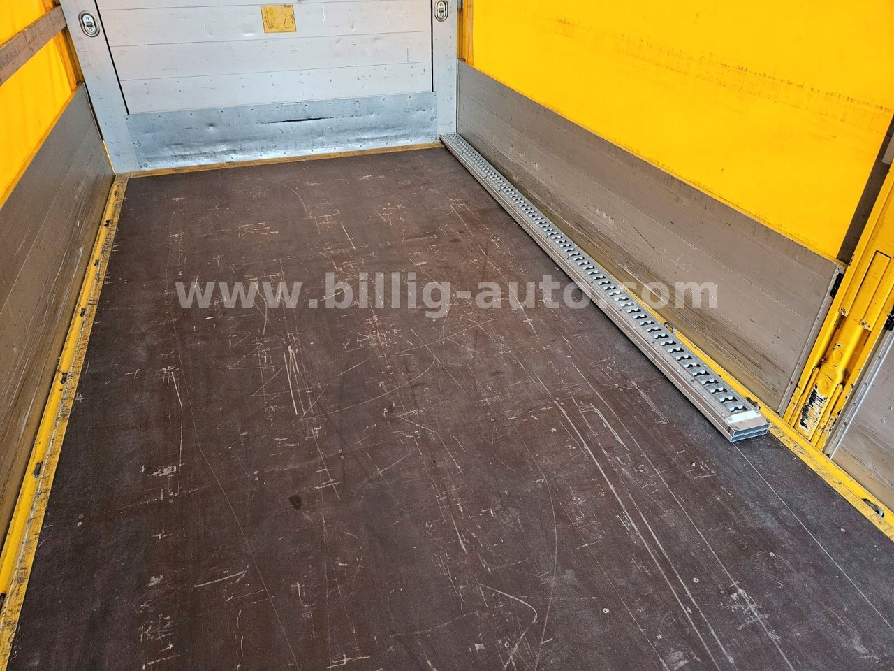 Kamion sa zatvorenim sandukom Mercedes-Benz Atego 1327 L * BREMS/SPUR-ASS*DIFF.*LBW*AHK*7.2m: slika 17