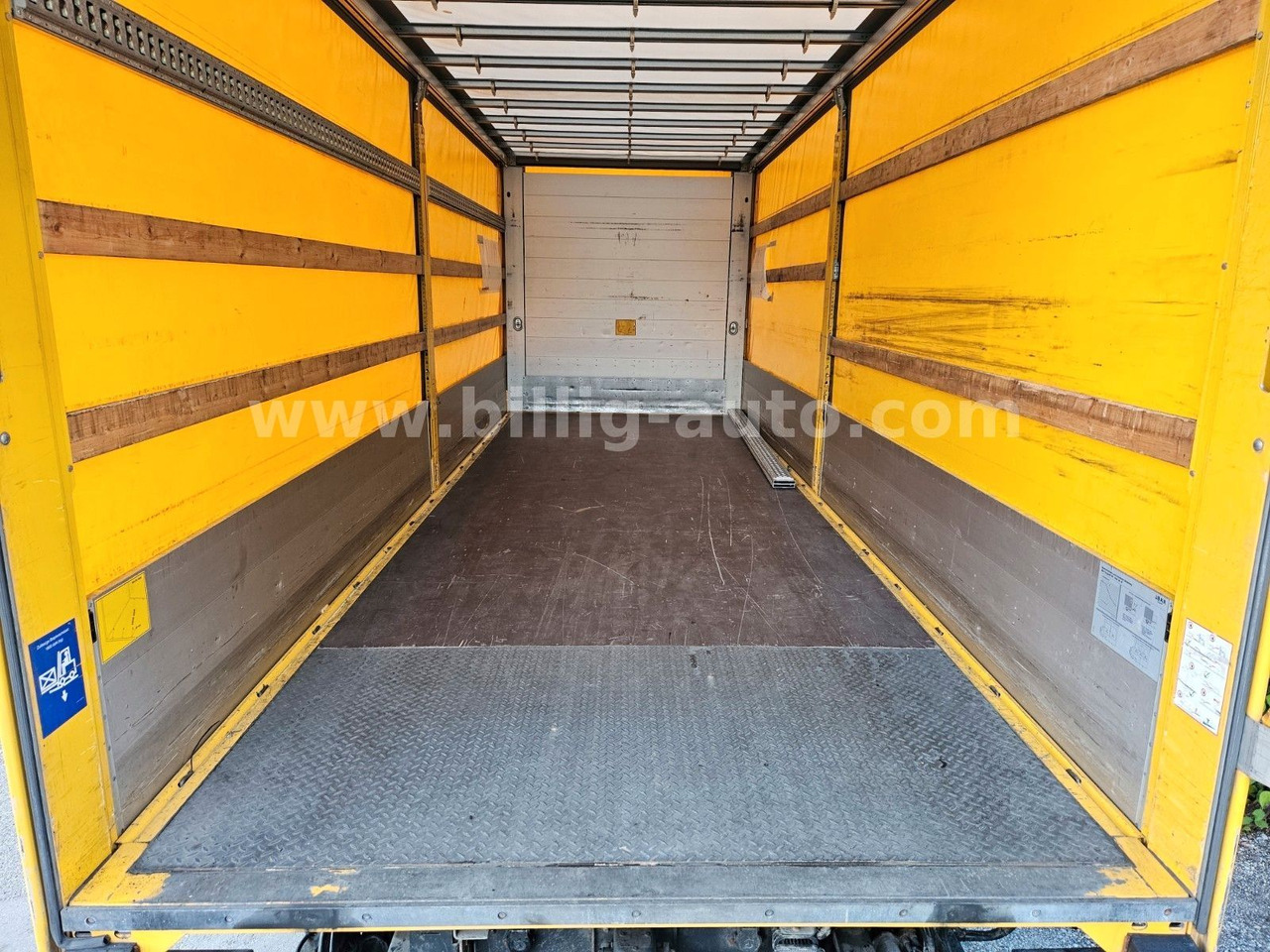 Kamion sa zatvorenim sandukom Mercedes-Benz Atego 1327 L * BREMS/SPUR-ASS*DIFF.*LBW*AHK*7.2m: slika 15