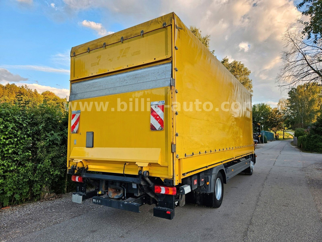 Kamion sa zatvorenim sandukom Mercedes-Benz Atego 1327 L * BREMS/SPUR-ASS*DIFF.*LBW*AHK*7.2m: slika 6