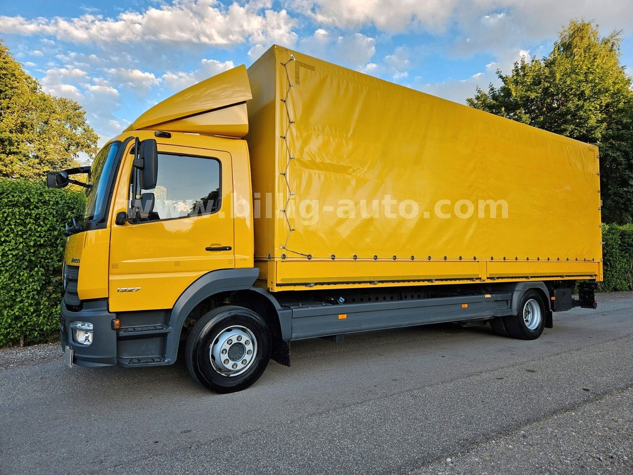 Mercedes-Benz Atego 1327 L BREMS/SPUR-ASS*DIFF-Sperre*AHK*7.2 - Kamion sa tovarnim sandukom: slika 3 Mercedes-Benz Atego 1327 L BREMS/SPUR-ASS*DIFF-Sperre*AHK*7.2 - Kamion sa tovarnim sandukom: slika 3