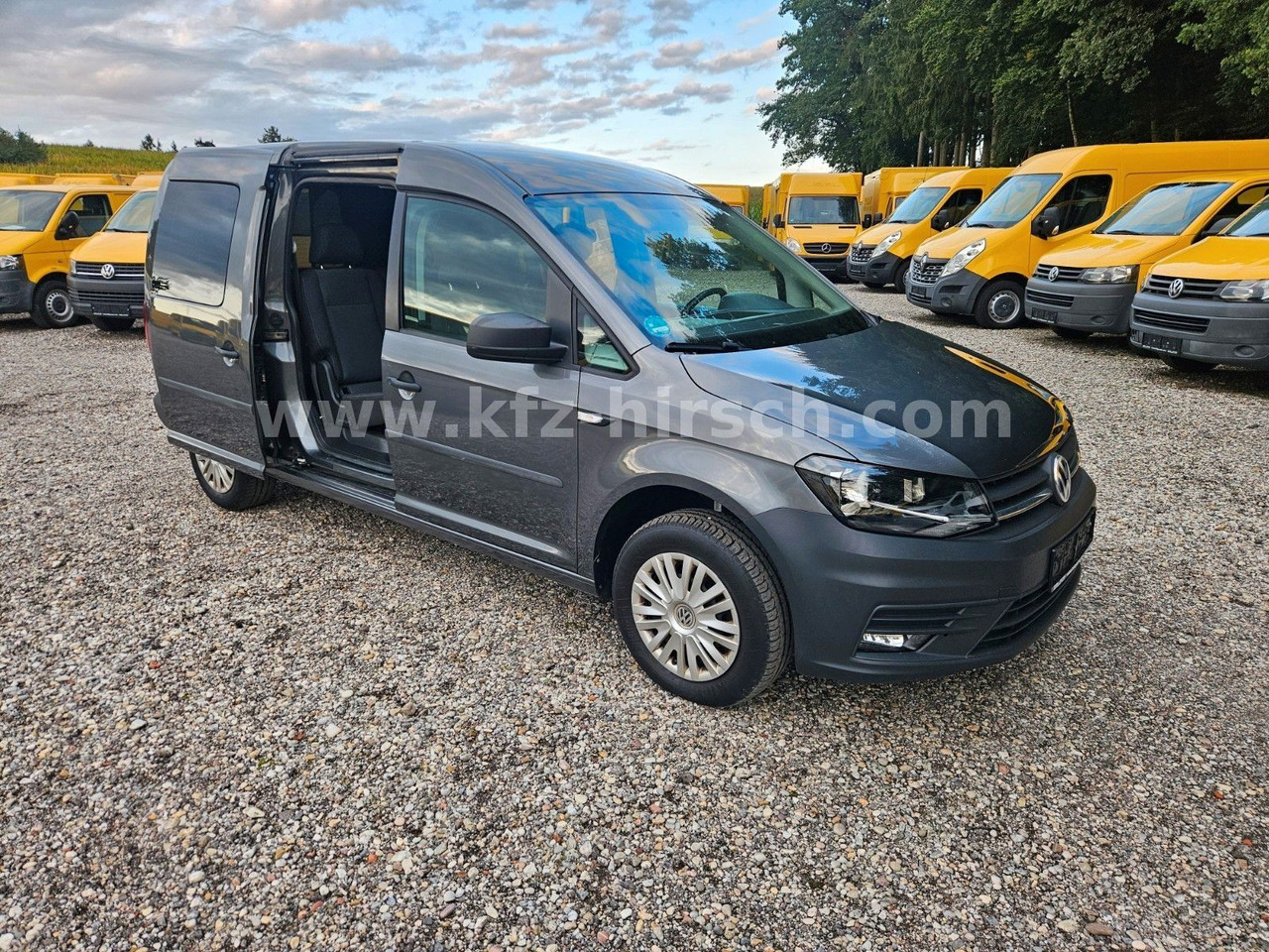 Volkswagen Caddy Maxi Conceptline|Temp|Sitzhzg|NAVI|2xS-Tür - Karavan: slika 1 Volkswagen Caddy Maxi Conceptline|Temp|Sitzhzg|NAVI|2xS-Tür - Karavan: slika 1