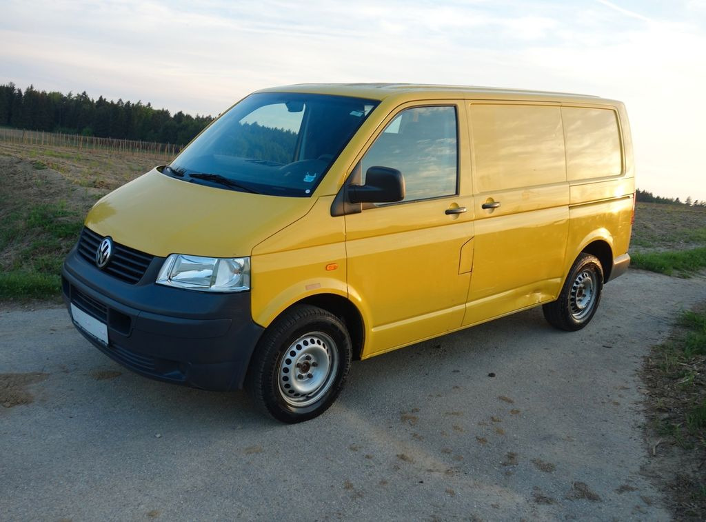 Volkswagen T5 1.9 TDI Transporter 2xSchiebetüre 1.Hand - Minibus, Putnički kombi: slika 4 Volkswagen T5 1.9 TDI Transporter 2xSchiebetüre 1.Hand - Minibus, Putnički kombi: slika 4