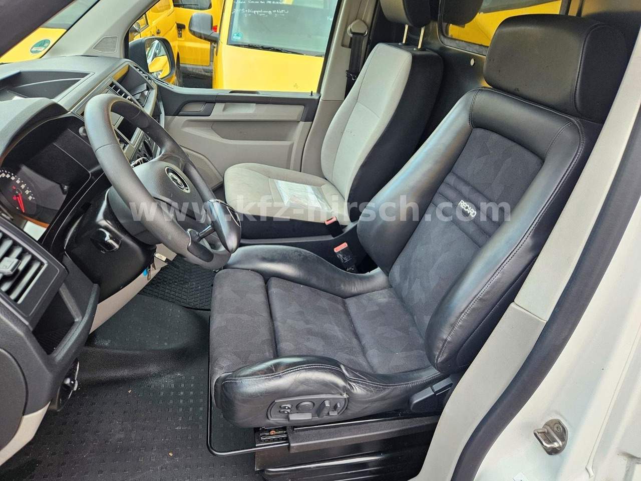 Volkswagen T6 Automatik/ DSG Sortimo Stdhzg Werkstatt 1.Hd - Putnički kombi: slika 5 Volkswagen T6 Automatik/ DSG Sortimo Stdhzg Werkstatt 1.Hd - Putnički kombi: slika 5