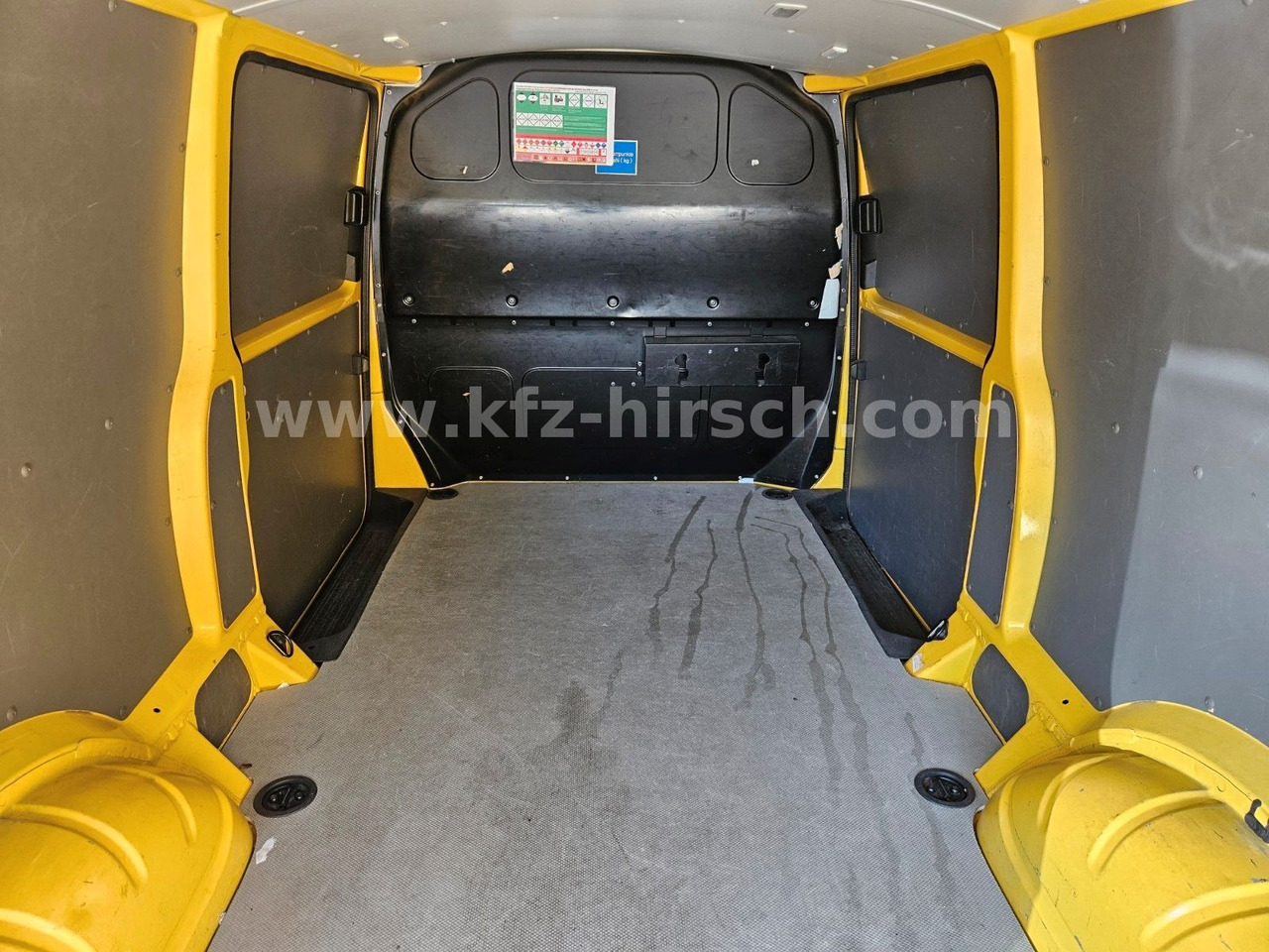 Volkswagen T6 Maxi*Lang*2xSchiebetüre*Cam*110KW - Putnički kombi: slika 5 Volkswagen T6 Maxi*Lang*2xSchiebetüre*Cam*110KW - Putnički kombi: slika 5