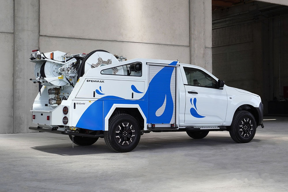 EFEMMAK Xs-Combi Combined Sewer Jetting And Vacuum Vehicle - Vakuumska cisterna: slika 1 EFEMMAK Xs-Combi Combined Sewer Jetting And Vacuum Vehicle - Vakuumska cisterna: slika 1