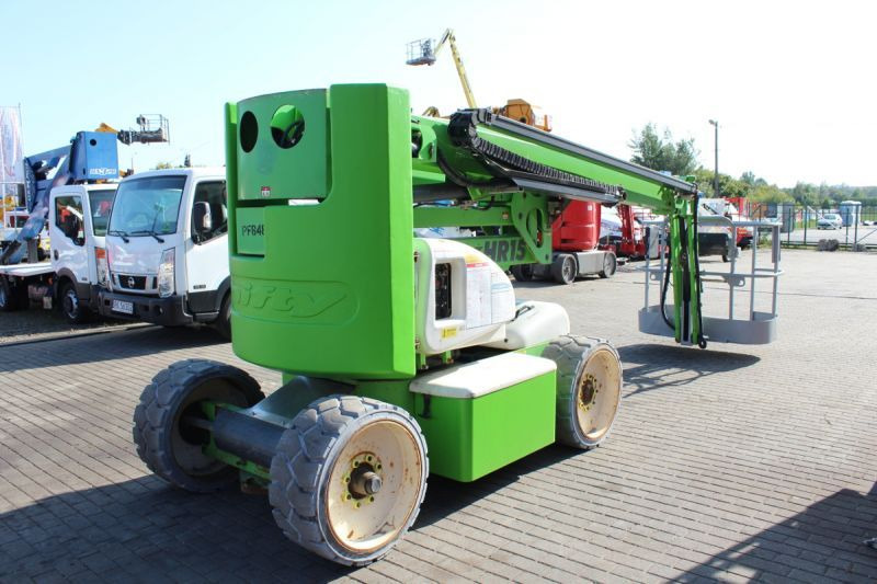 Podnośnik koszowy samojezdny Niftylift HR15 NDE bi-energy - Zglobna platforma: slika 3 Podnośnik koszowy samojezdny Niftylift HR15 NDE bi-energy - Zglobna platforma: slika 3